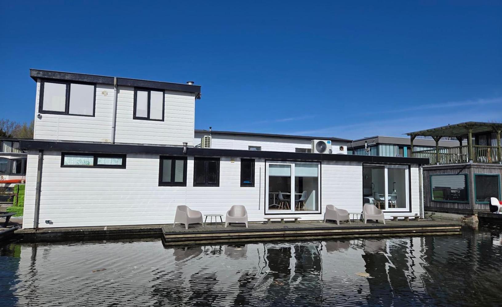 Houseboat The New Lake - Nieuwe Meer Amsterdam Exterior photo